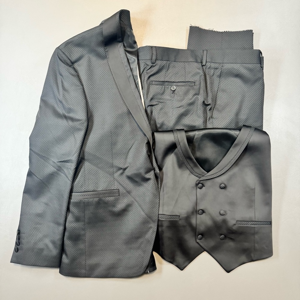Tony Zenn 3-Piece Suit Men’s 45R Jacket 41x33 Pants Black Slim Fit NWT